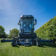 Ransomes_Grossflaechen_Sichelmaeher_am_rasen